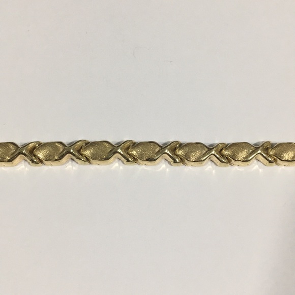 14k Yellow Gold XO Women's Puffed Bracelet